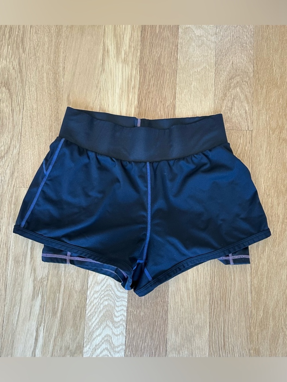fabletics black workout shorts, size XS